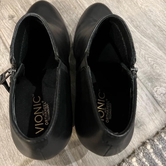 Vionic Upright Taber‎ Black booties size 7 Excellent Condition - Picture 7 of 10